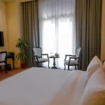 Anim Boutique מלון 5*