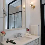 Anim Boutique מלון 5*