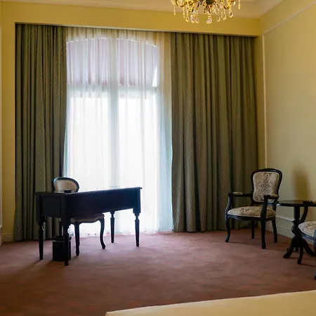 Отель Anim Boutique 5*