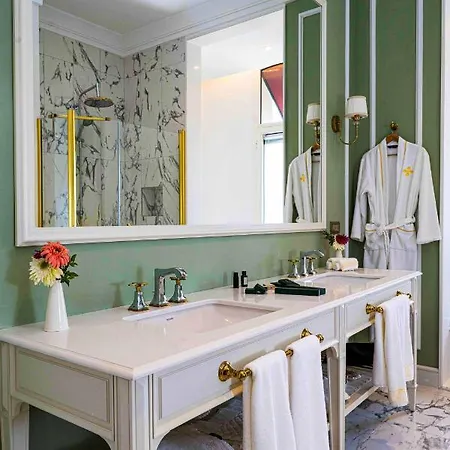 Anim Boutique 5*