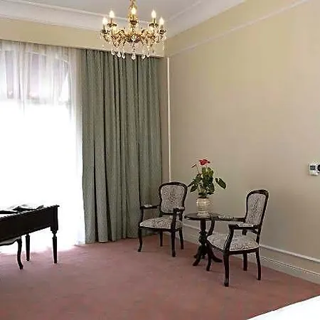 Anim Boutique 5*