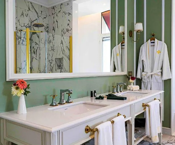 Anim Boutique 5*